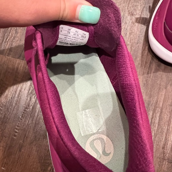 Lululemon blissfeel shoes size 9 - Picture 5 of 7